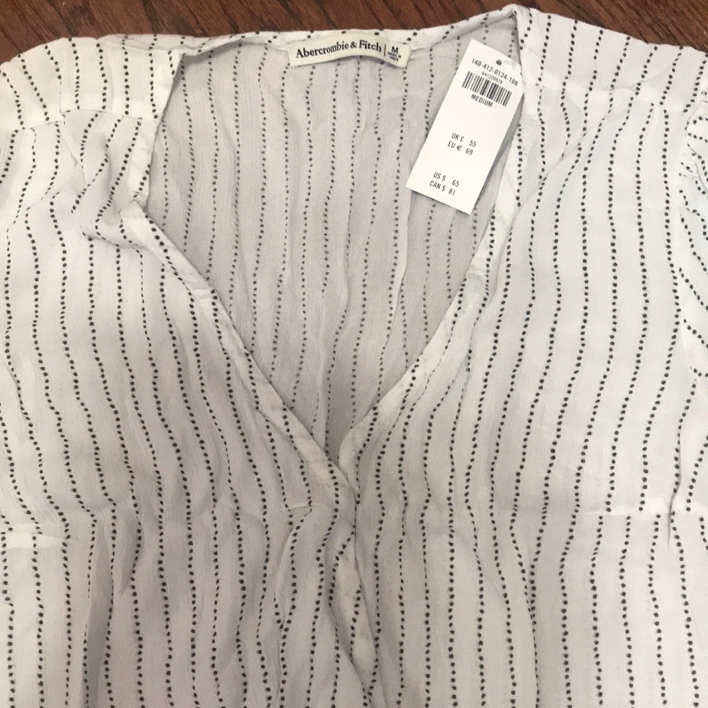 Abercrombie and Fitch long sleeve bodysuit - Picture 6 of 6